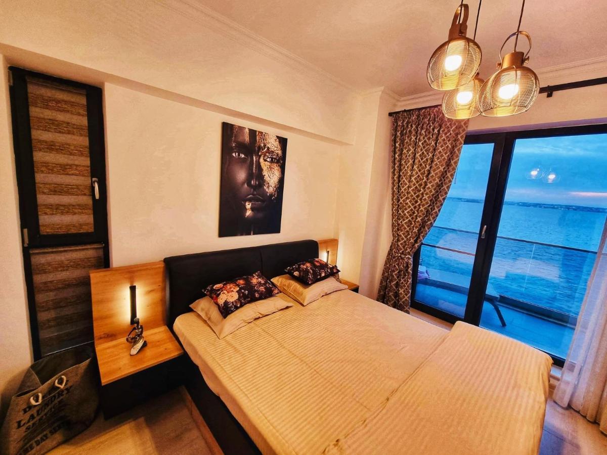 Deluxe Lake View Mamaia Luaran gambar