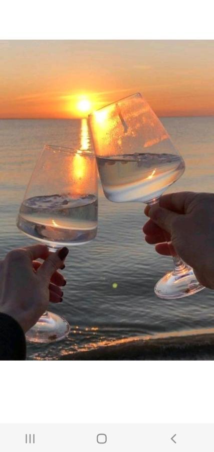 Deluxe Lake View Mamaia Luaran gambar